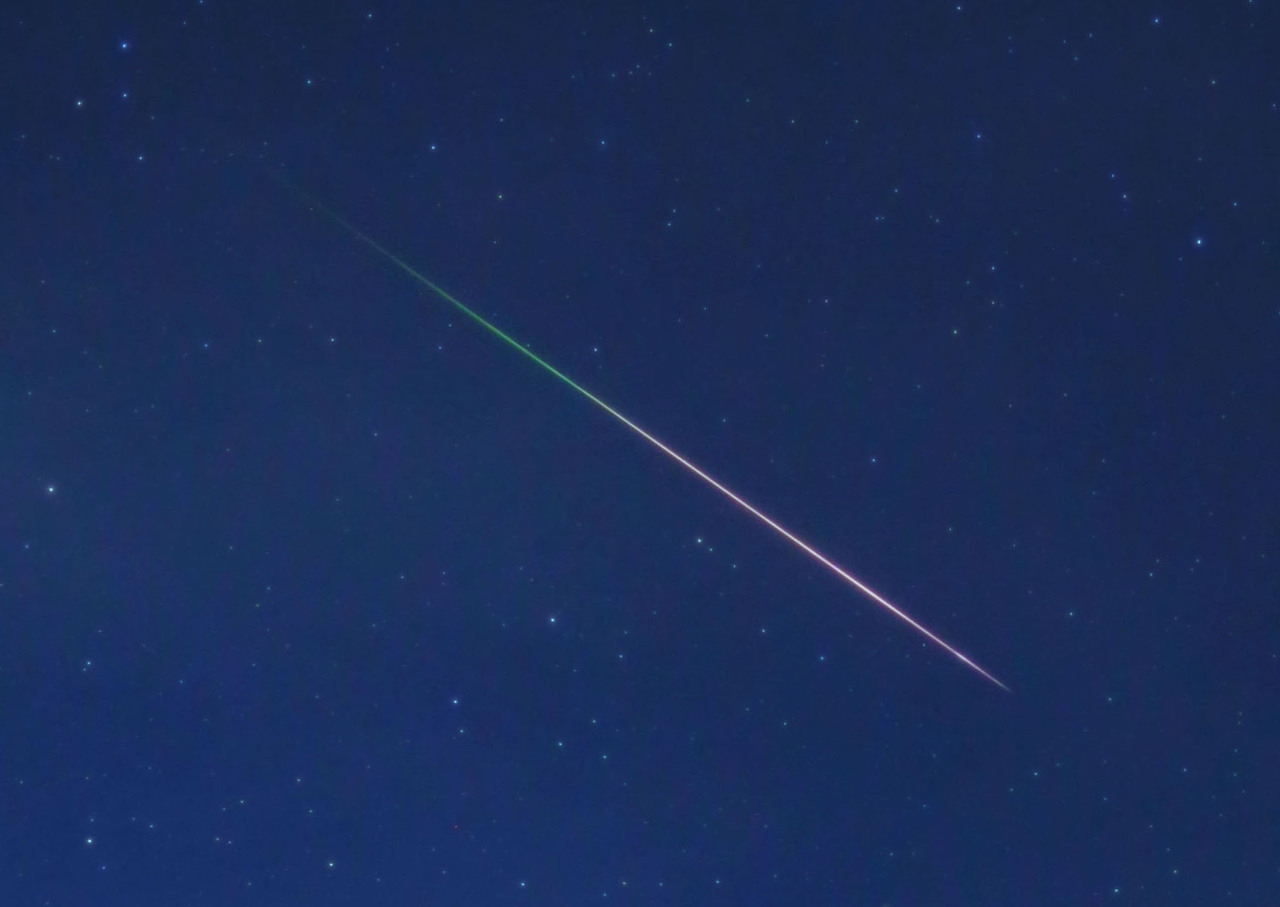 朝日新聞宇宙部がハワイから生中継！】宇宙を漂う「チリの帯」に地球が突っ込む…「ペルセウス座流星群」発生のメカニズム（東山 正宜） - 2ページ目 |  ＋αオンライン | 講談社