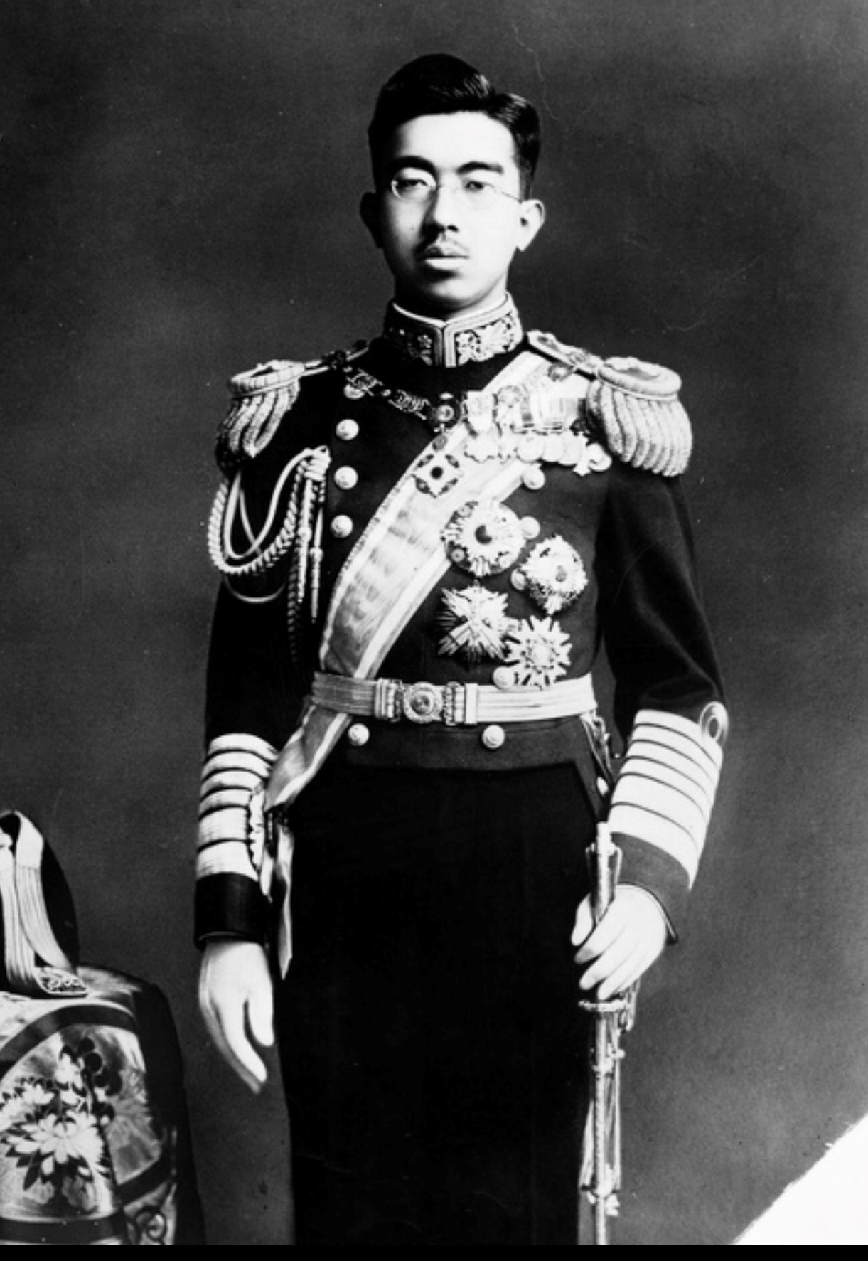 昭和天皇　大元帥陛下　馬上軍服姿　名古屋新聞社　昭和11年1月1日　写真　戦前 昭和天皇 大元帥陛下 馬上軍服姿 名古屋新聞社 昭和11年1月1日