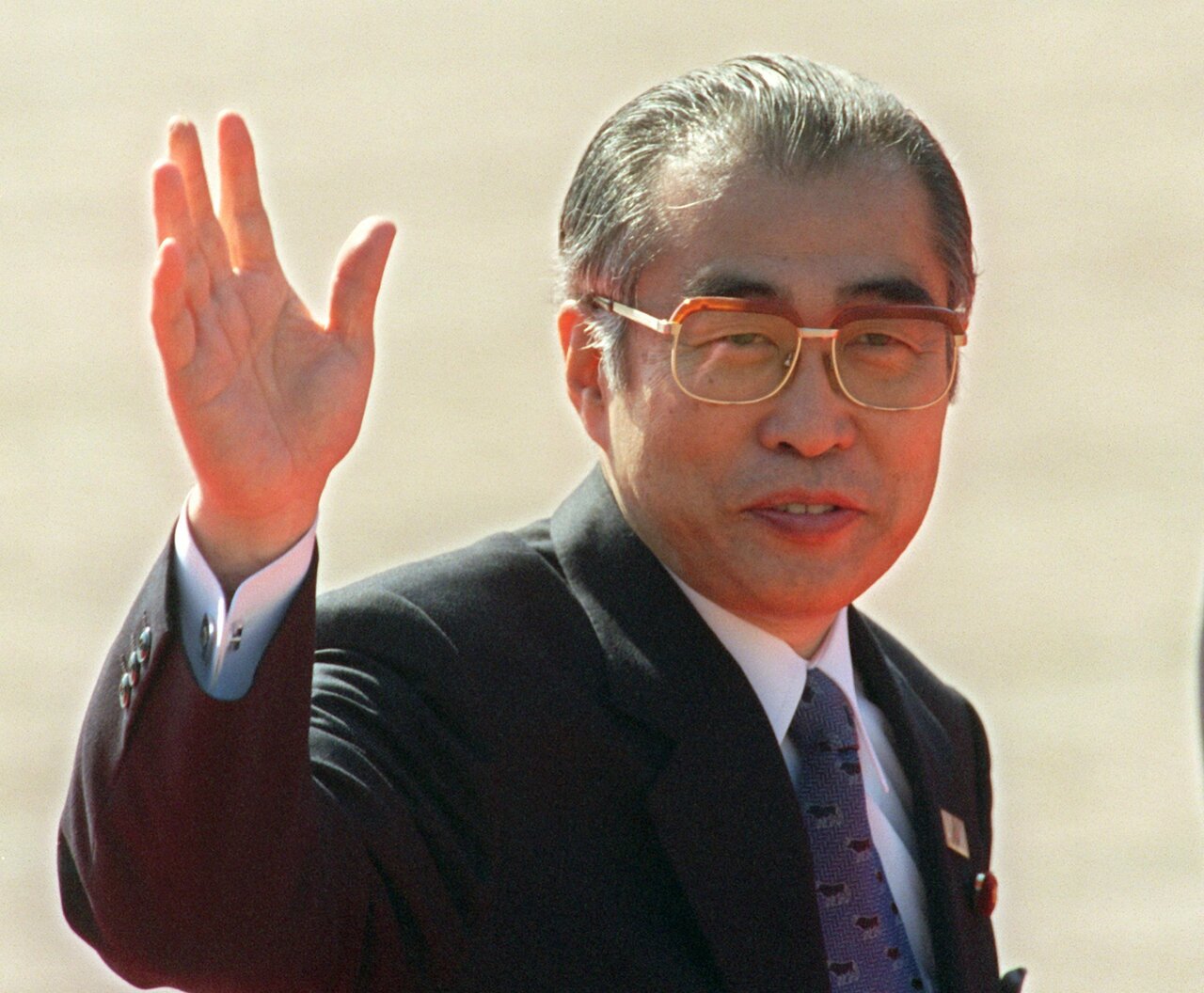 政党大鑑 小渕恵三 皿 内閣総理大臣 政治 政治年表 日本政党 お皿 政党大鑑 小渕恵三 皿 内閣総理大臣 政治 政治年表 日本政党 お皿