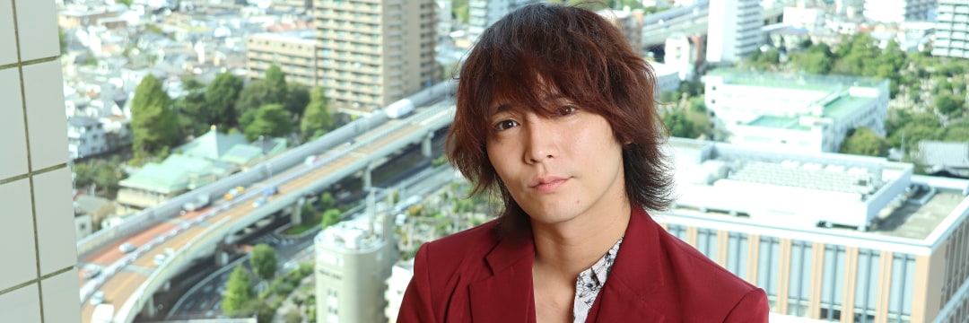 すがちゃん最高No.1初エッセイ 少年時代の衝撃エピソードに